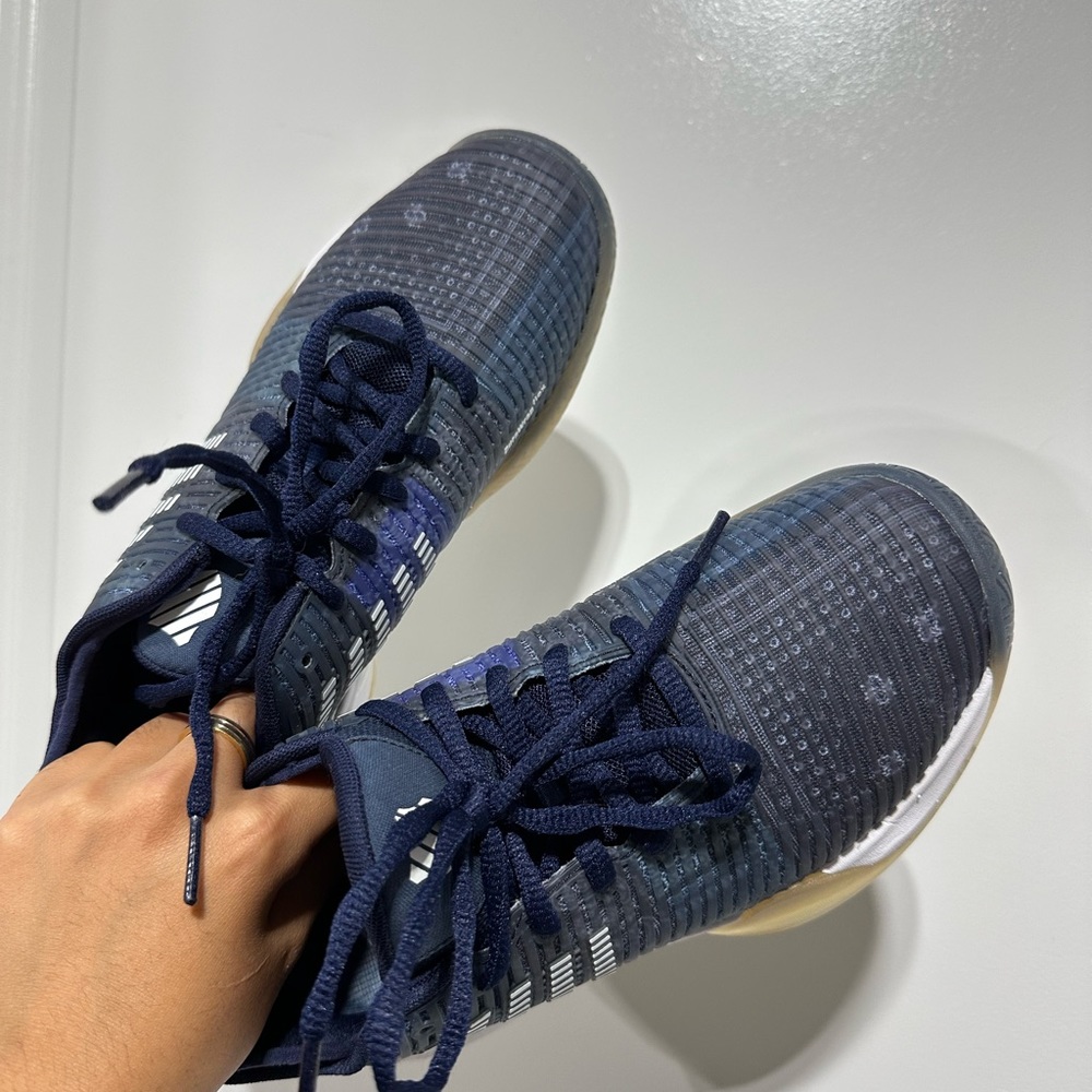 K-Swiss Women tennis shoes